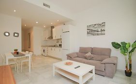 Lovely Apt In The City Center - 15M Walk Giralda