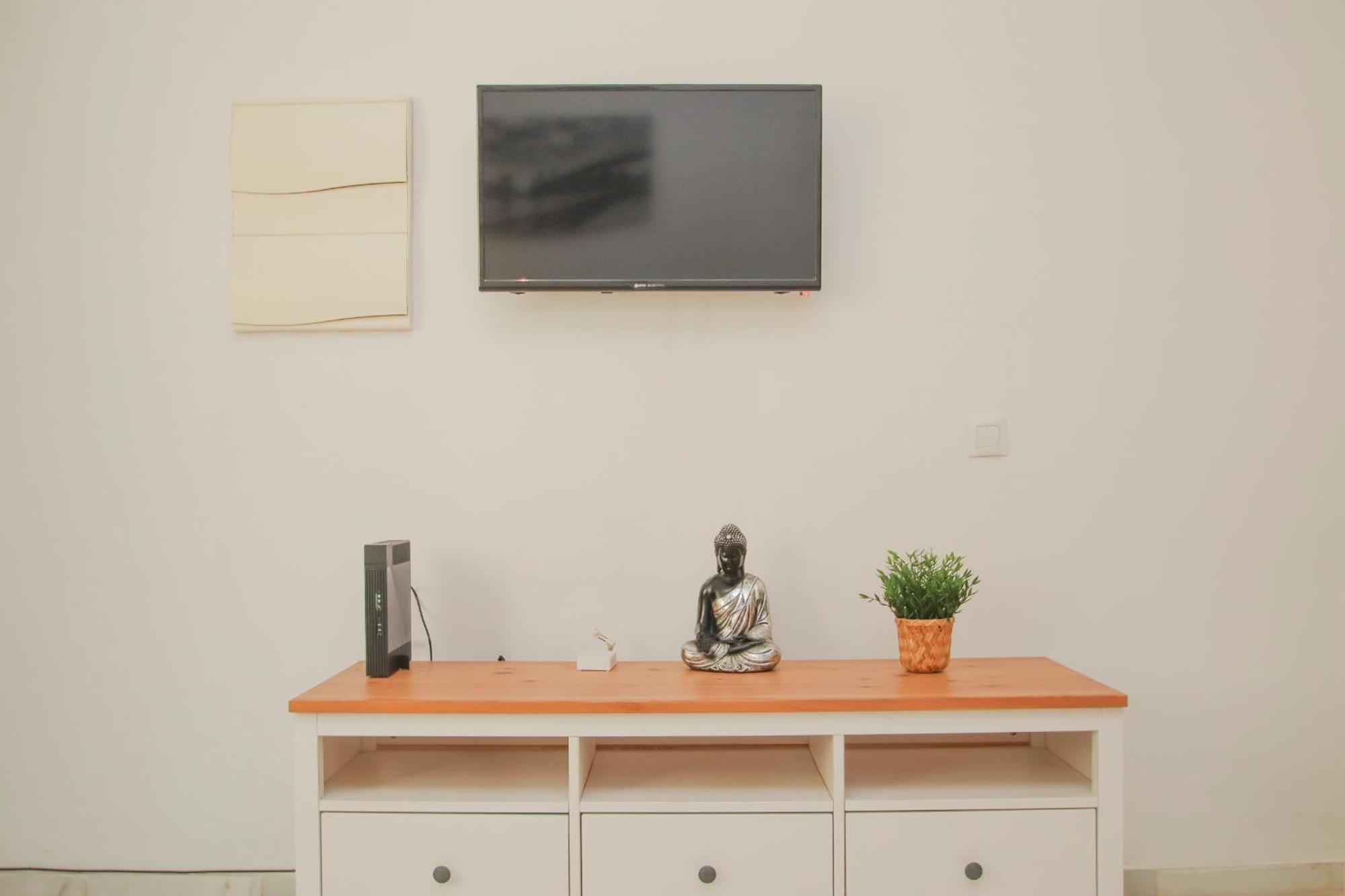 Lovely Apt In The City Center - 15M Walk Giralda Siviglia Esterno foto