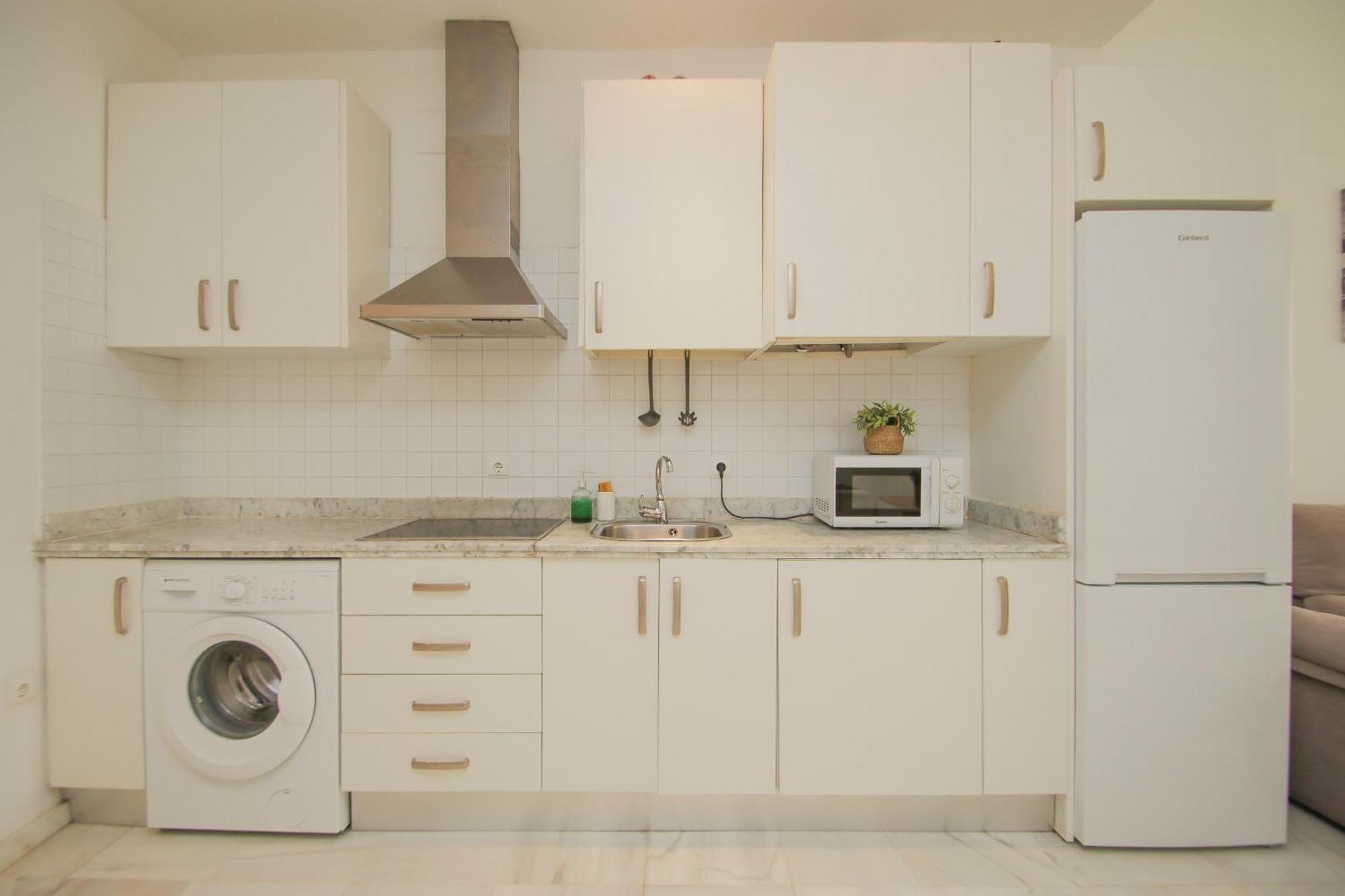Lovely Apt In The City Center - 15M Walk Giralda Siviglia Esterno foto