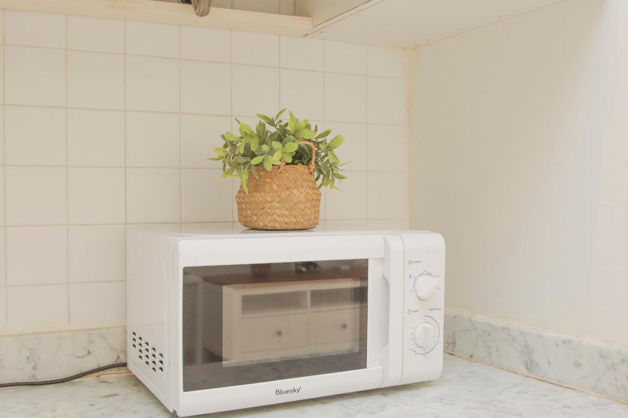 Lovely Apt In The City Center - 15M Walk Giralda Siviglia Esterno foto