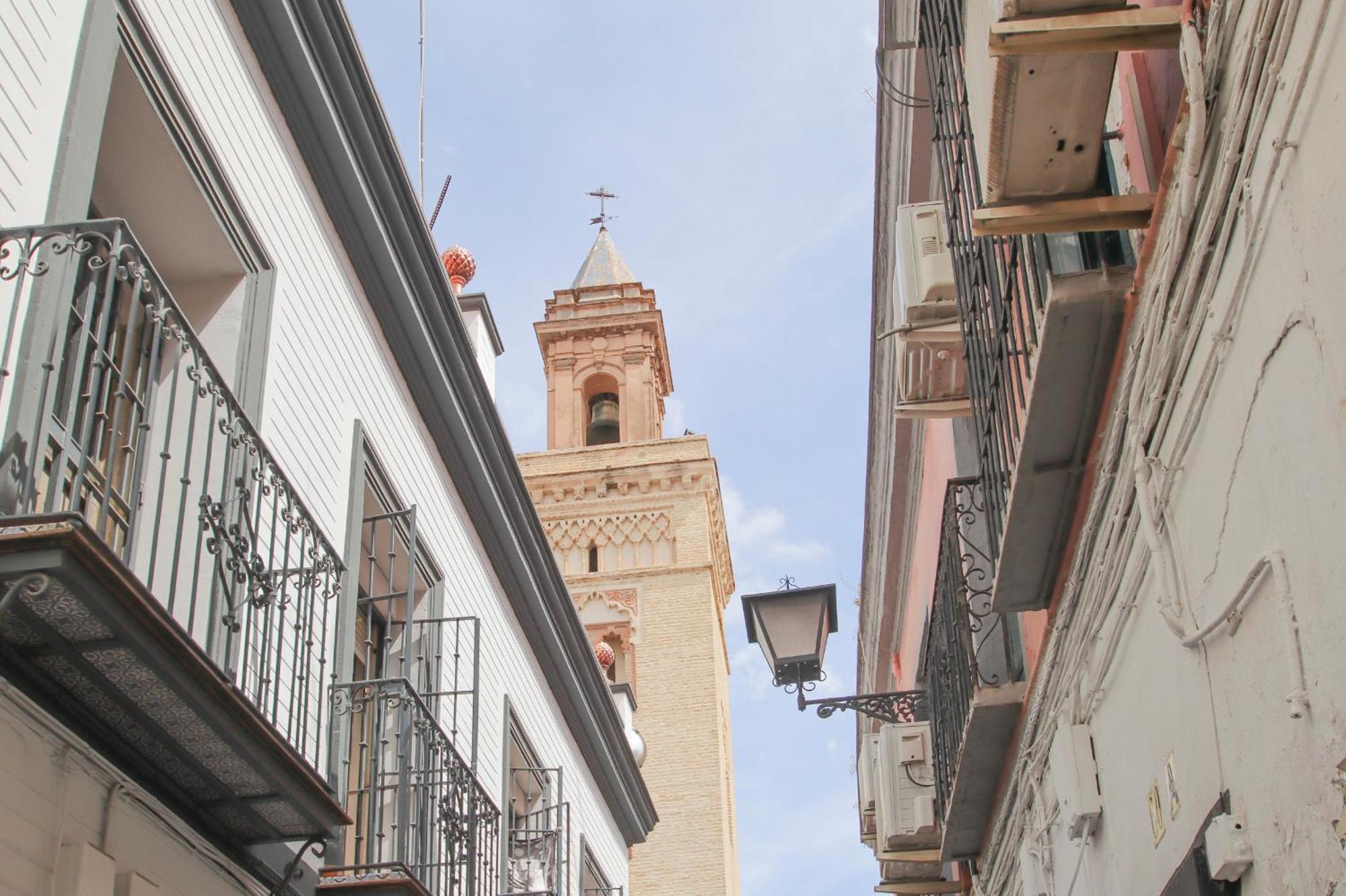 Lovely Apt In The City Center - 15M Walk Giralda Siviglia Esterno foto